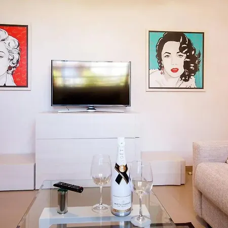1 Bedroom For 4 People In Tenerife אדחה
