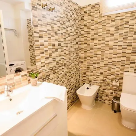 Apartamento 1 Bedroom For 4 People In Tenerife Costa Adeje (Tenerife)