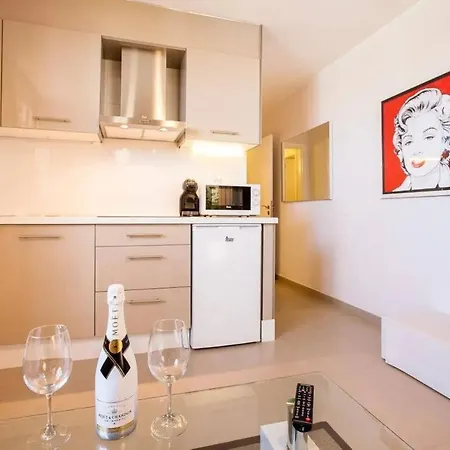 1 Bedroom For 4 People In Tenerife Lägenhet