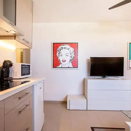 1 Bedroom For 4 People In Tenerife