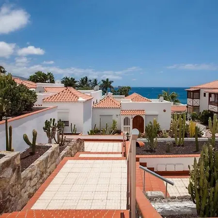 1 Bedroom For 4 People In Tenerife *