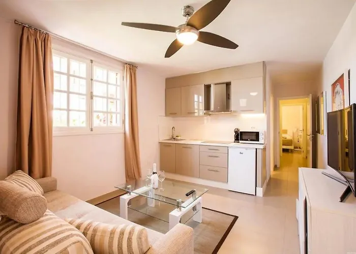 1 Bedroom For 4 People In Tenerife Lägenhet